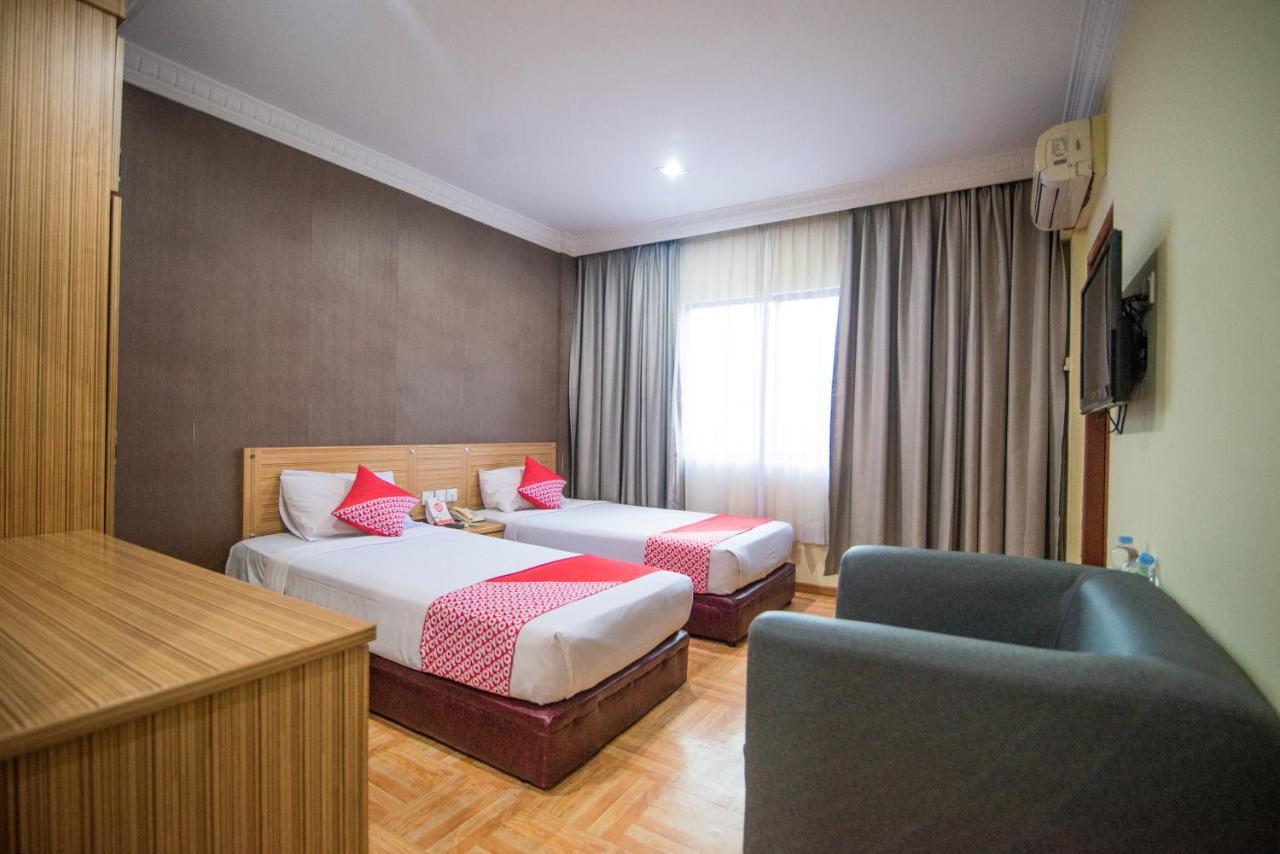 Halim Hotel Tanjung Pinang Dış mekan fotoğraf